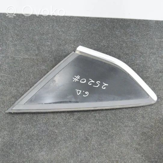 Ford Focus Fenêtre latérale avant / vitre triangulaire 43R001604