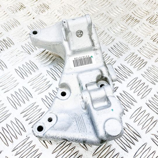 Volvo XC40 Generator/alternator bracket 31670108