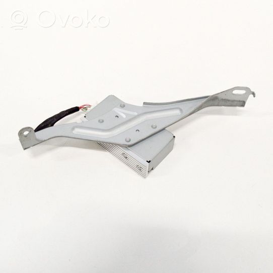 Lexus IS III XE30 Antenas pastiprinātājs 8624053020