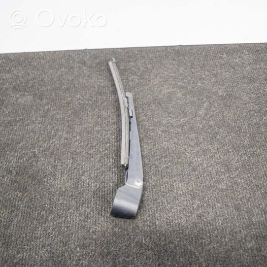 Mercedes-Benz A W176 Rear wiper blade arm 