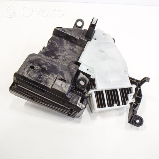 Toyota Prius (XW30) Schermo del visore a sovrimpressione 8310847010