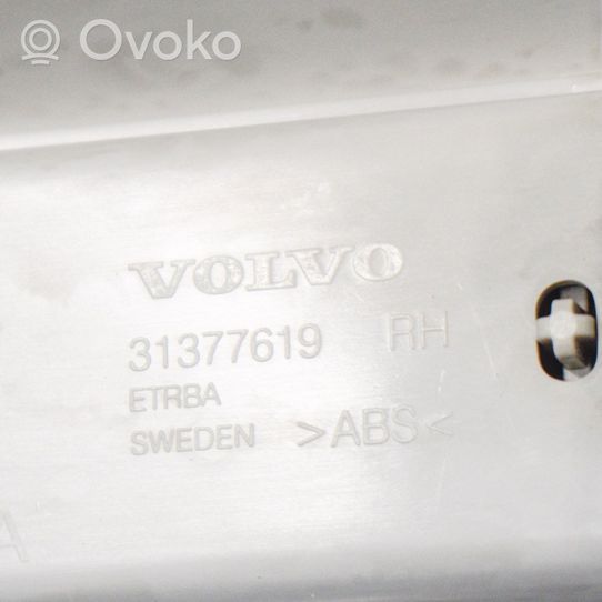 Volvo S90, V90 Takaoven kynnyksen suojalista 31377619