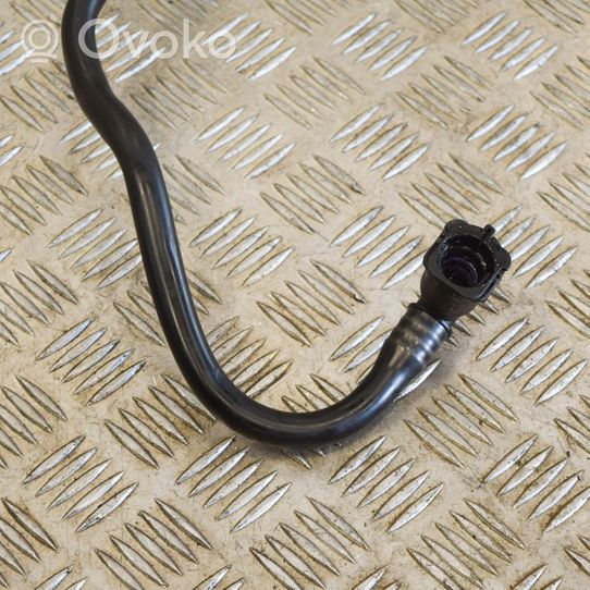 Volvo XC60 Turbo air intake inlet pipe/hose 32138000