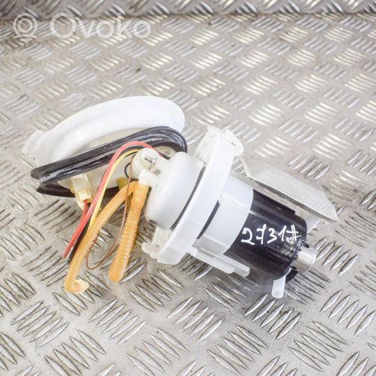 Audi A5 Pompe à carburant 8W0919087J