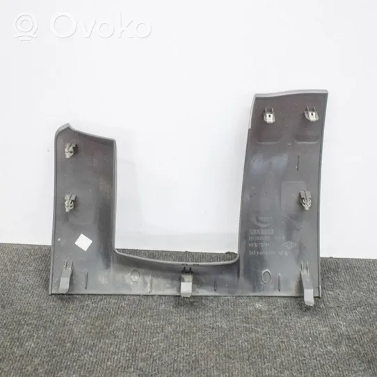 Renault Master III Rivestimento pannello inferiore del cruscotto 681080019R