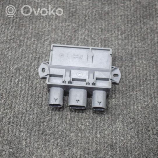 BMW 4 F32 F33 Sterownik / Moduł elektrycznej klapy tylnej / bagażnika C94695102