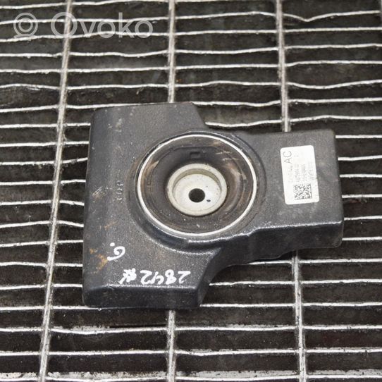 BMW 2 F22 F23 Coussinet du différentiel arrière 6872914