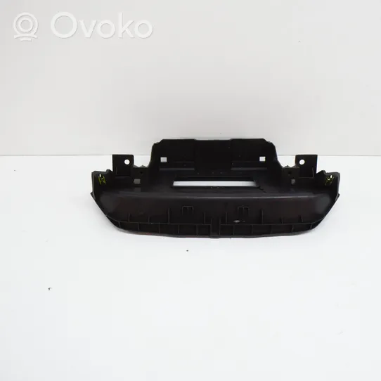 Volkswagen Transporter - Caravelle T6 Radio/GPS head unit trim 