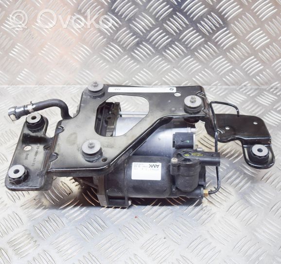 BMW X5 E70 Compressore/pompa sospensioni pneumatiche 18861710