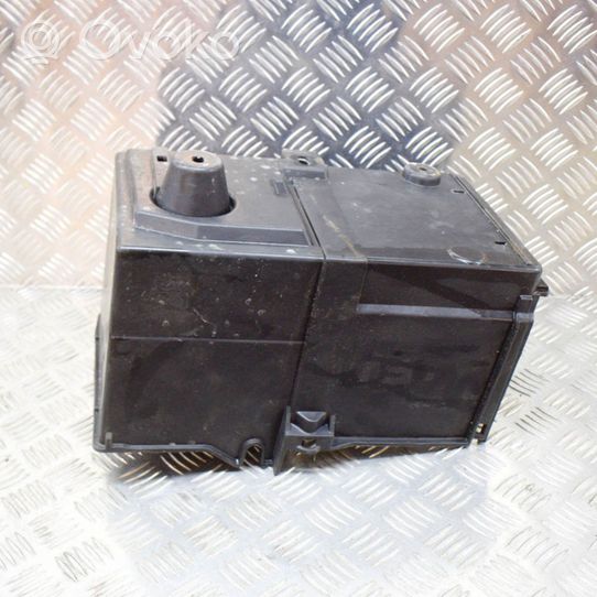 Ford Focus Vassoio scatola della batteria AM5110723AD