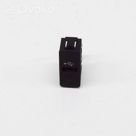 BMW 4 F32 F33 Câble adaptateur AUX 9230248