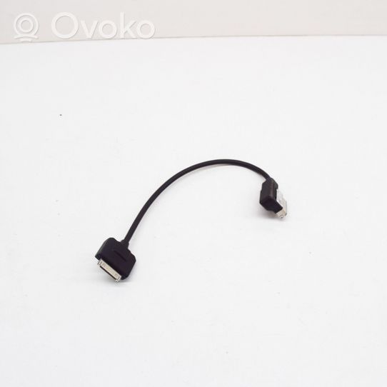 Audi A4 S4 B8 8K Connettore plug in AUX 4F0051510AG