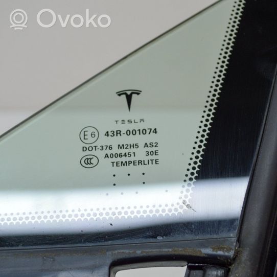 Tesla Model S Szyba karoseryjna drzwi 43R001074
