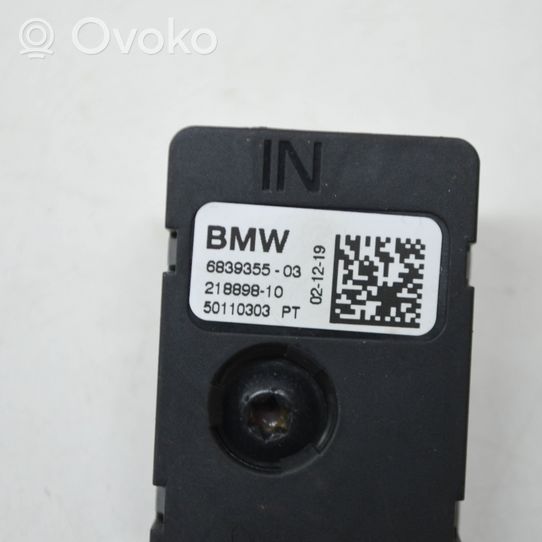 BMW X5 G05 Pystyantennivahvistin 21889810