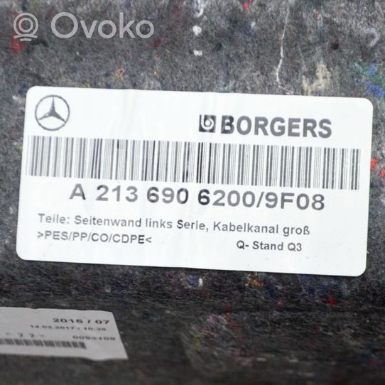 Mercedes-Benz E W213 Bagāžnieka sānu apakšējās apdares panelis A2136906200