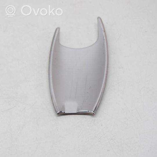 Mercedes-Benz C W205 Tappo cornice del serbatoio A2057660400