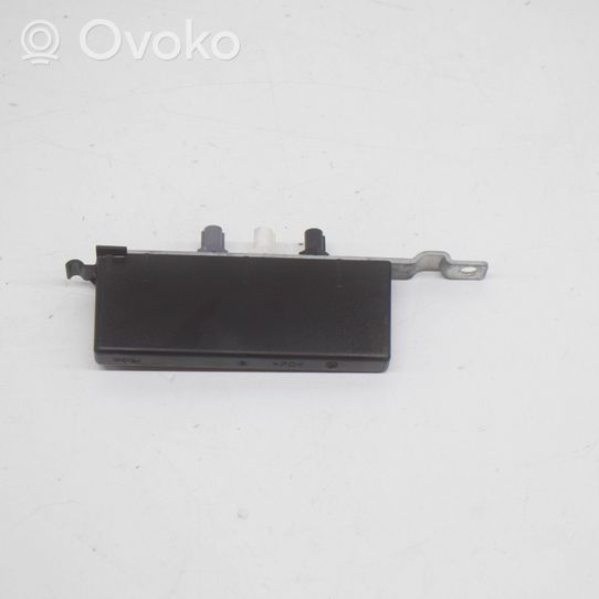 Porsche Panamera (970) Amplificateur d'antenne 97064710803