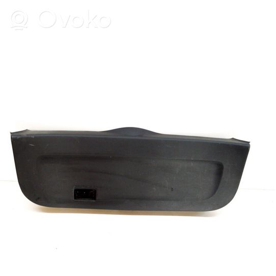 Toyota Prius (NHW20) Garniture de hayon 6775047010