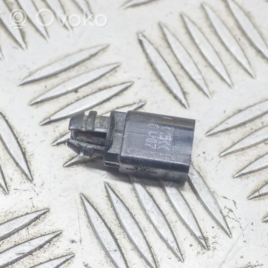 Audi A5 8T 8F Sensor de temperatura del aire externo/exterior 8Z0820535