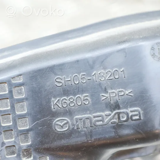 Mazda 6 Conduit d'air (cabine) K6805
