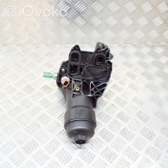 Volkswagen Golf VII Coperchio del filtro dell’olio 03N115389H