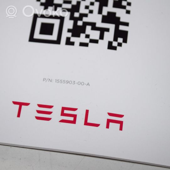 Tesla Model Y Instrukcja obsługi 155590400A
