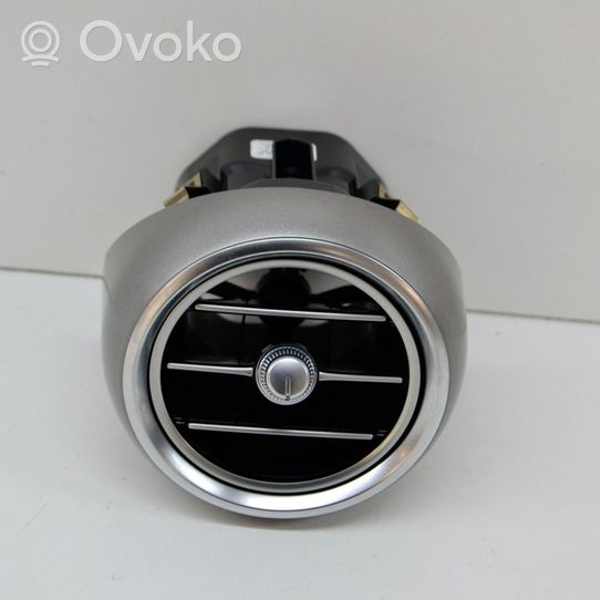 Mercedes-Benz C W205 Lango oro grotelės A2058304300