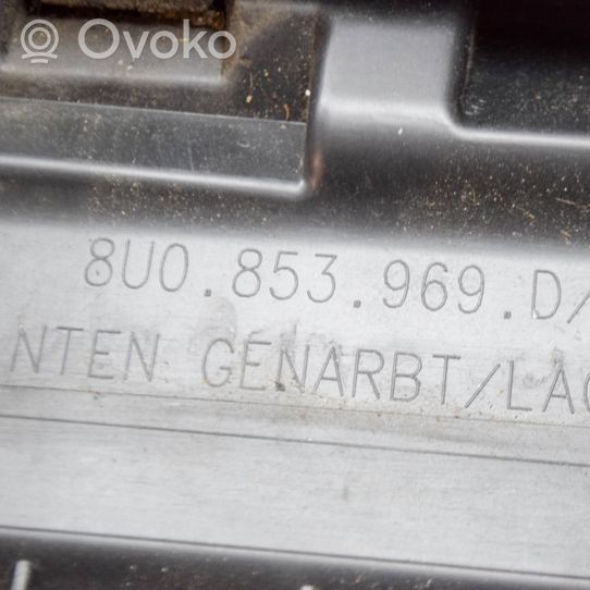 Audi Q3 8U Listwa drzwi tylnych 8U0853969D