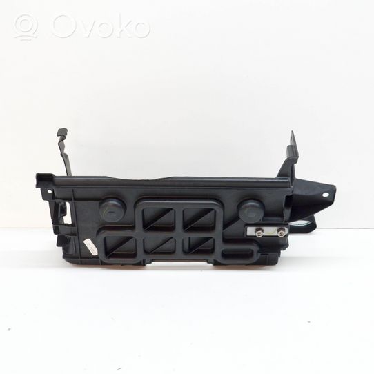 Maserati Quattroporte Support boîte de batterie 05112061AK