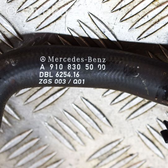 Mercedes-Benz Sprinter W907 W910 Tubo flessibile del liquido di raffreddamento del motore A9108305000