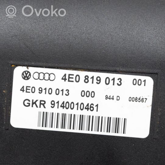 Audi A8 S8 D3 4E Sähköinen ohjaamon lämmittimen säteilylämmitin 4E0819013