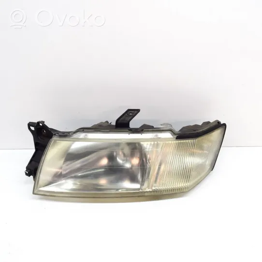 Mitsubishi Space Wagon Lampa przednia 10087265