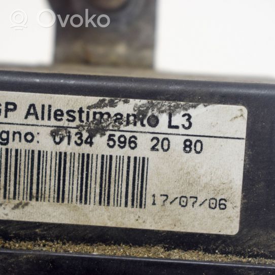 Citroen Jumper Aušinimo ventiliatoriaus rėlė 01345962080