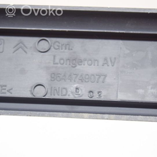 Citroen C6 Priekinio slenksčio apdaila (vidinė) 9644749077