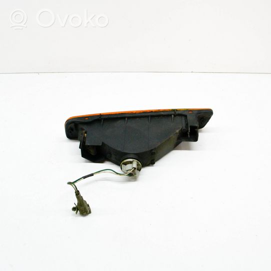 Toyota Land Cruiser (FJ80) Indicatore di direzione anteriore 