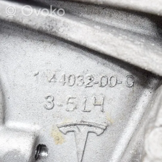 Tesla Model 3 Inna część podwozia 104437100D