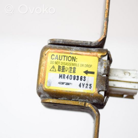 Mitsubishi Pajero Gaisa spilvenu trieciensensors MR409363