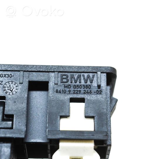 BMW 1 F20 F21 Connettore plug in AUX 9229246