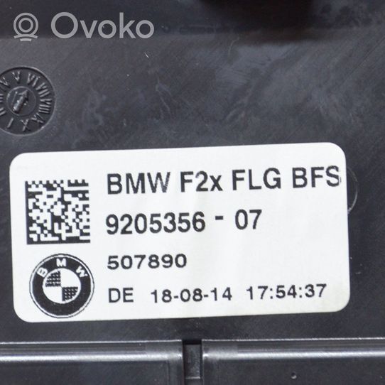 BMW 1 F20 F21 Dysze / Kratki nawiewu deski rozdzielczej 9205356