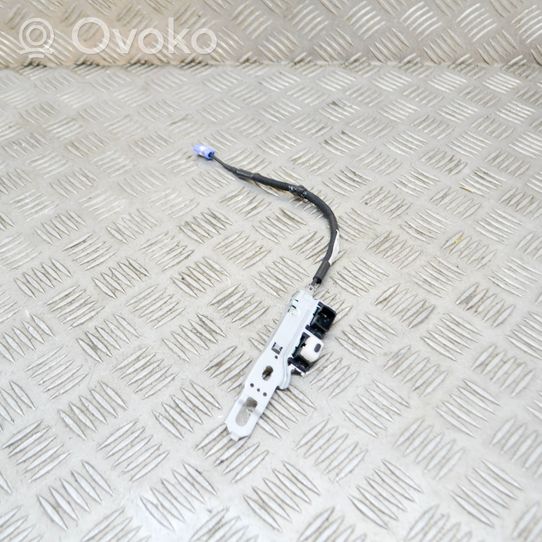 Toyota C-HR Amplificatore antenna 86101F4010