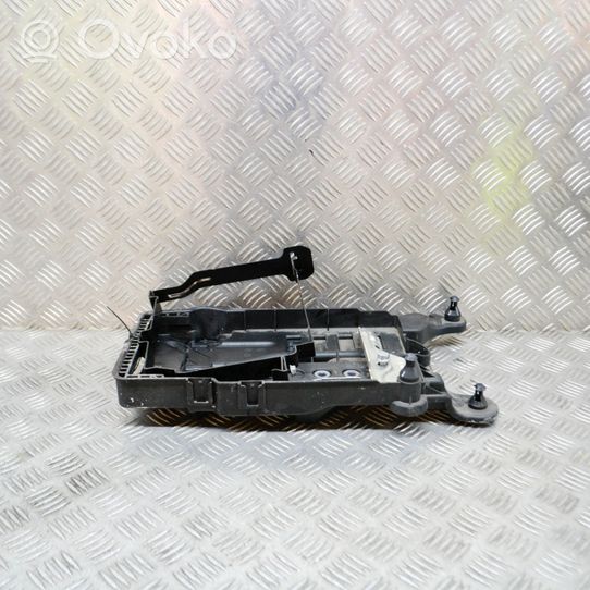 Skoda Kamiq Akumuliatoriaus dėžė 2Q0915343A