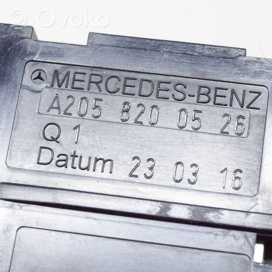 Mercedes-Benz E W213 USB-pistokeliitin A2058200526