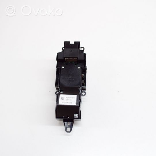 Volvo S90, V90 A set of switches 31443829