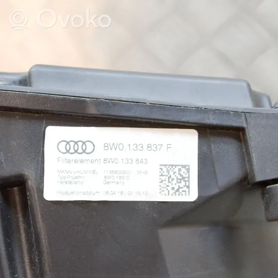 Audi A4 S4 B9 Ilmansuodattimen kotelo 8W0133835F