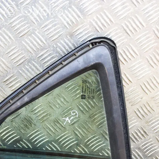 Opel Mokka X Fenêtre latérale avant / vitre triangulaire 
