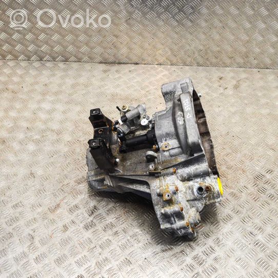 Volkswagen Polo V 6R Manual 6 speed gearbox QTR