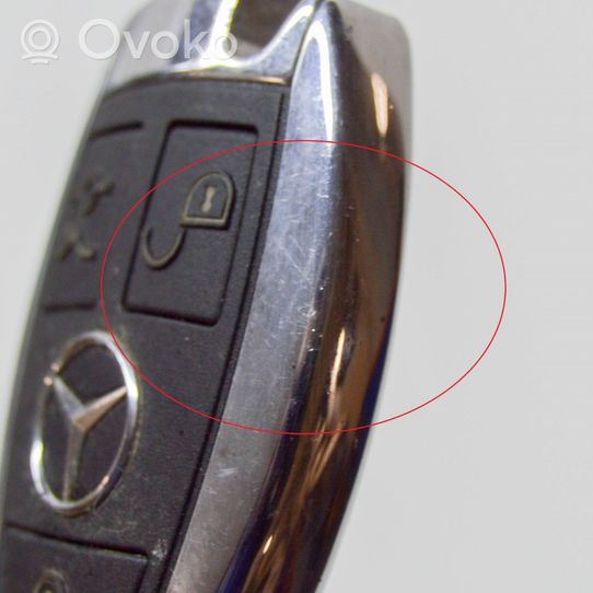 Mercedes-Benz C W205 Užvedimo raktas (raktelis)/ kortelė 2013DJ6165