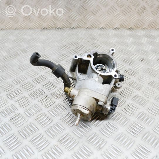 Audi A1 Pompe à vide 06L145100B