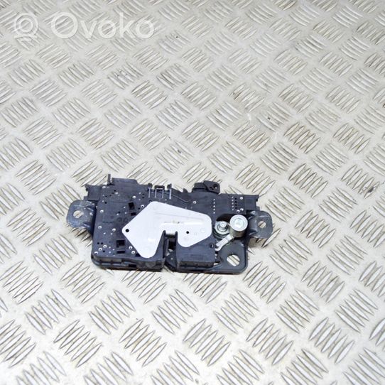 BMW 5 G30 G31 Blocco/chiusura/serratura del portellone posteriore/bagagliaio C33240104