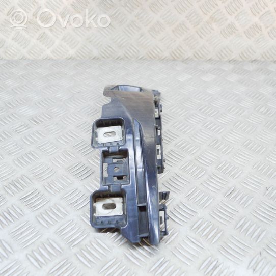 Mercedes-Benz C W205 Puskurin kannattimen kulmakannake A2058852165